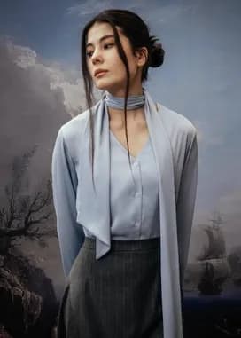 Блуза с лентой